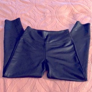 Art class faux leather Girls medium (7-8)